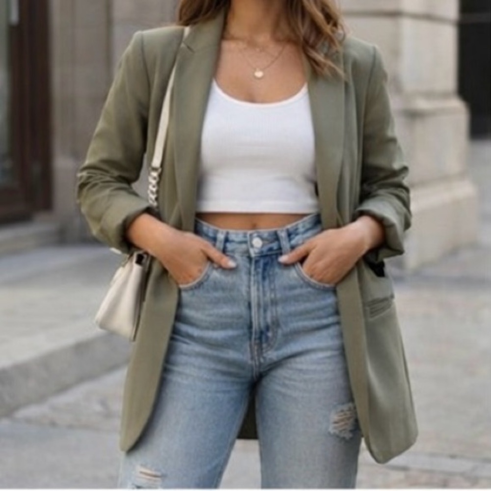 Aritzia Olive Blazer - Picture 6 of 9